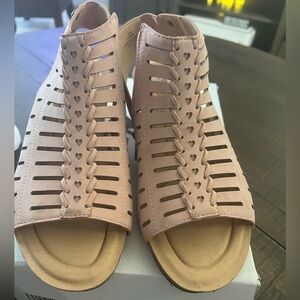 Hana Round Toe Laser Cut Sandals-Wore twice.